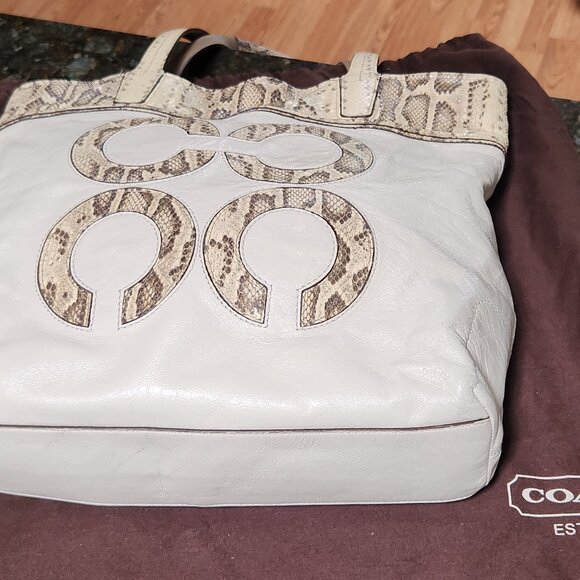 COACH Audrey soft smooth and supple cream leather tote w/snakeskin trim/dustbag - Picture 1 of 15